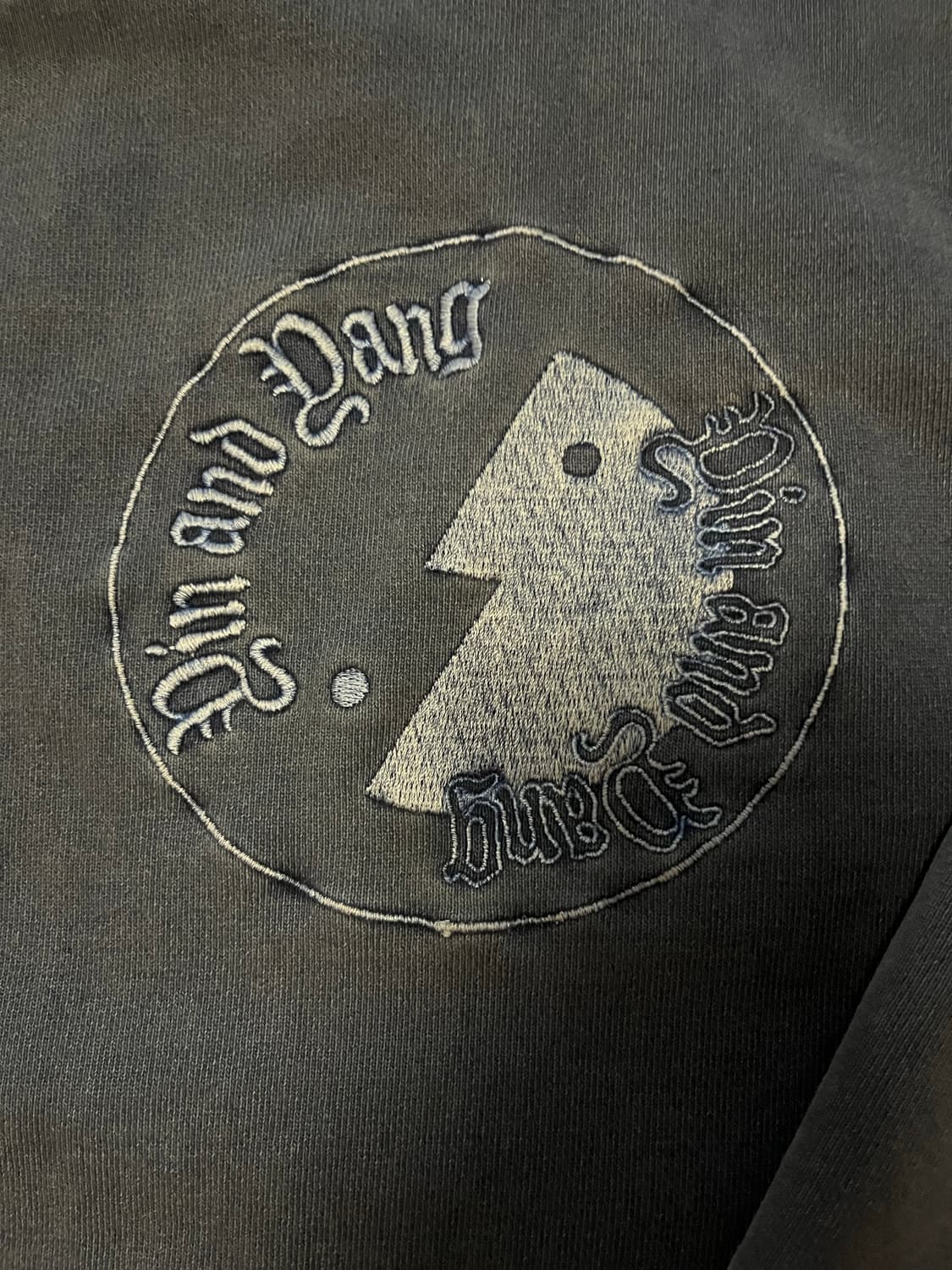 Yinandyang 잉앤양 맨투맨 팝니다. 상품이미지4