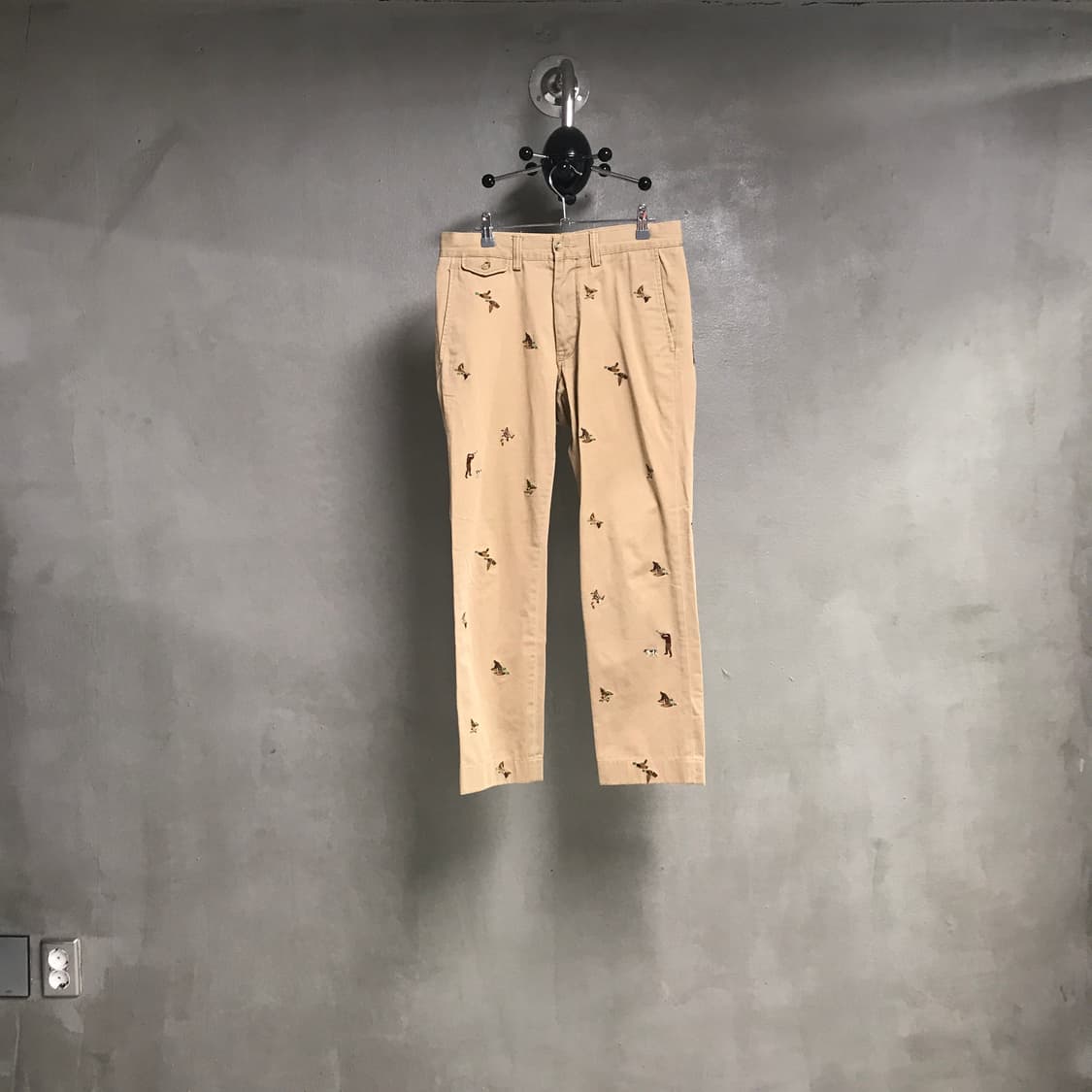 폴로 랄프로렌 멀티 자수 치노 팬츠 베이지 32/32 상품이미지4