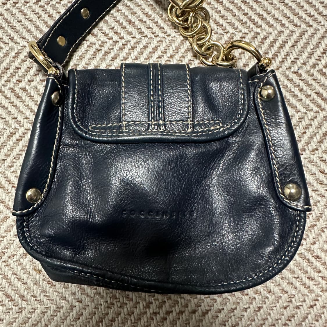 COCCINELLE italy made leather cross bag 상품이미지3