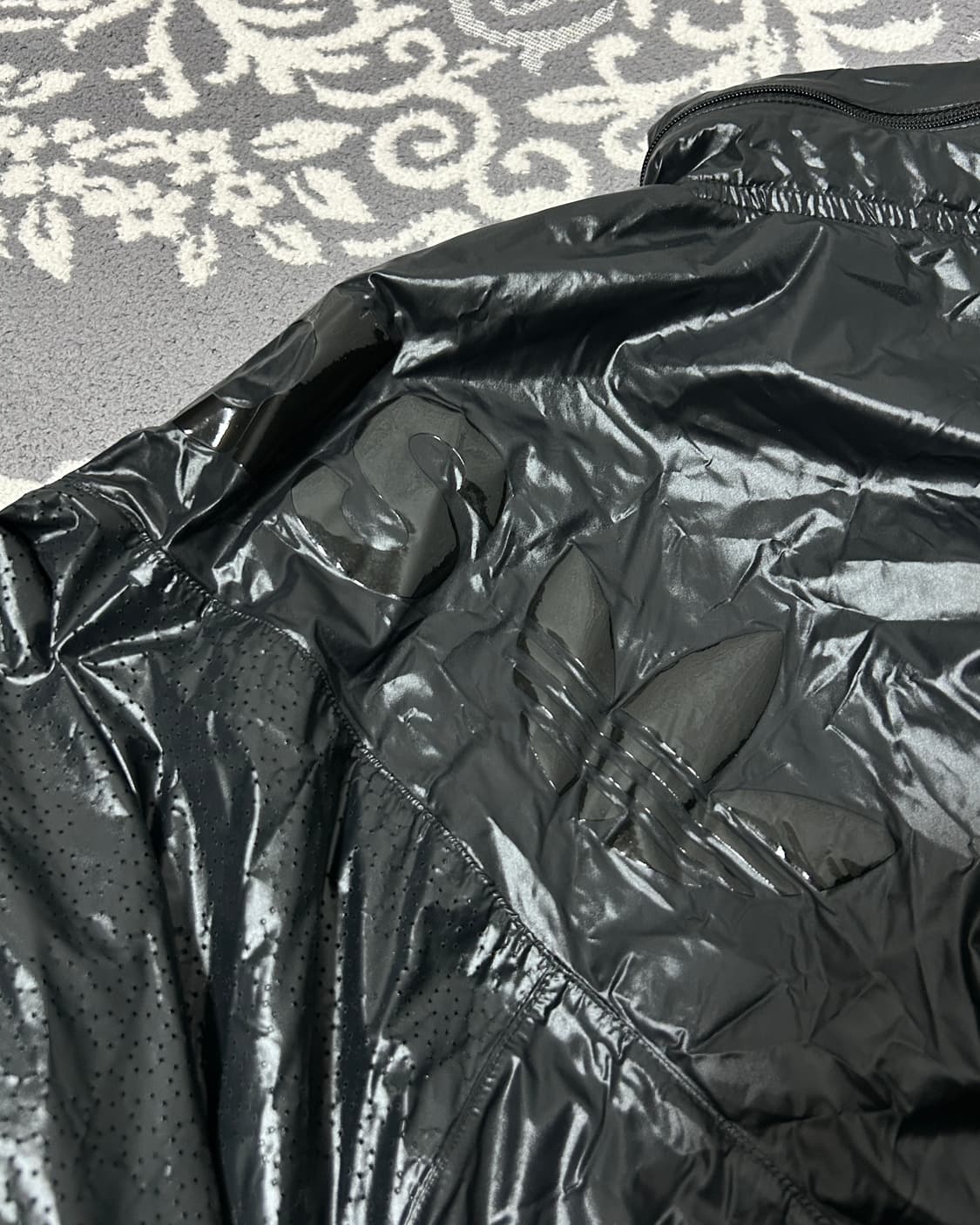 아디다스 글로시 텍스쳐 윈드 브레이커 / 트랙탑 상품이미지6