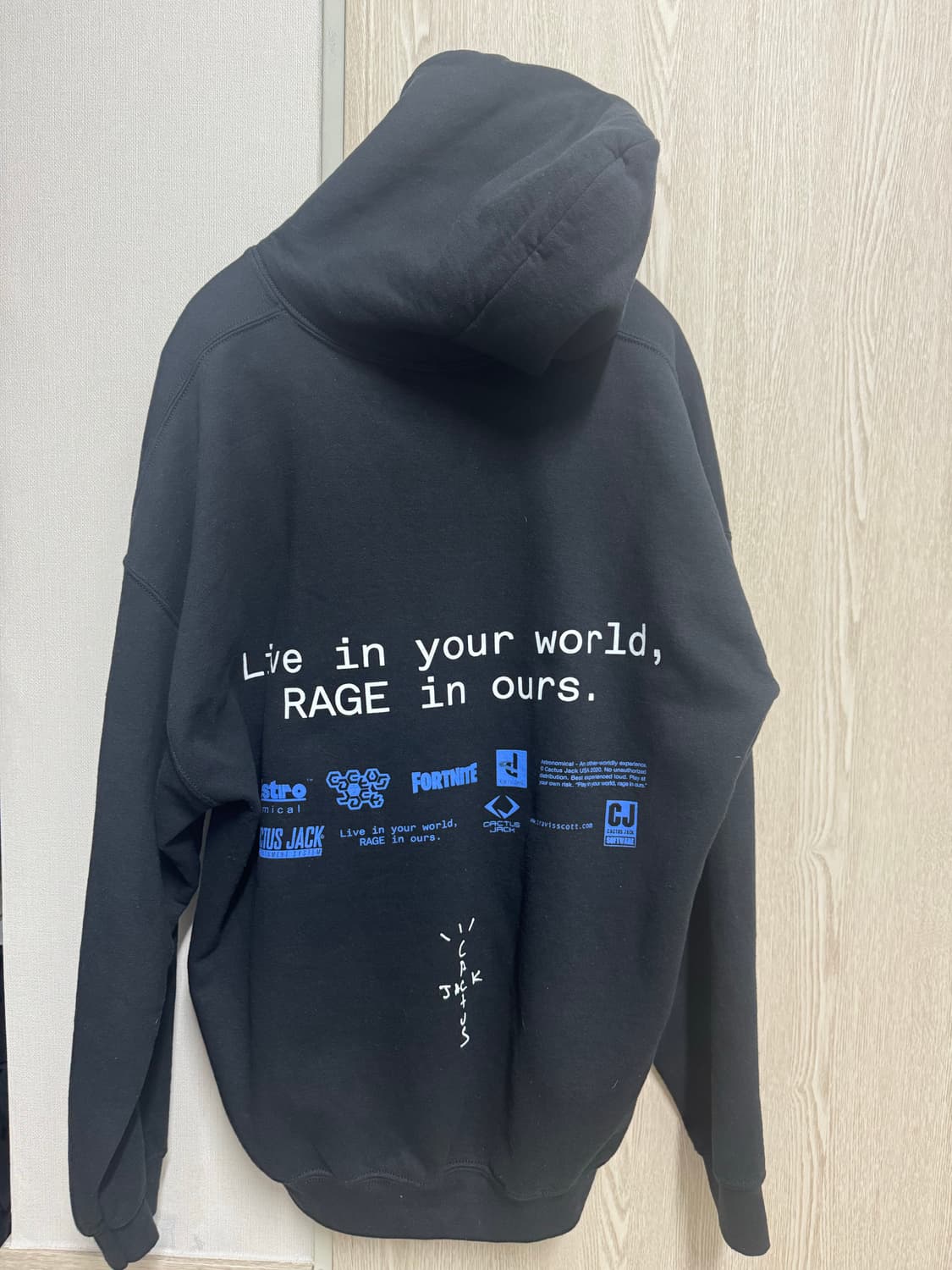 트레비스 스캇 x 플레이스테이션 콜라보 머천 월드 후드티 L 상품이미지2