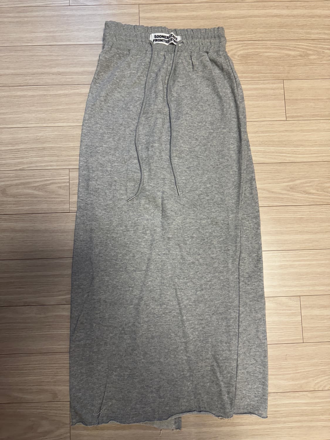 미유미유 마뗑킴 스타일 트레이닝 치마 상품이미지1