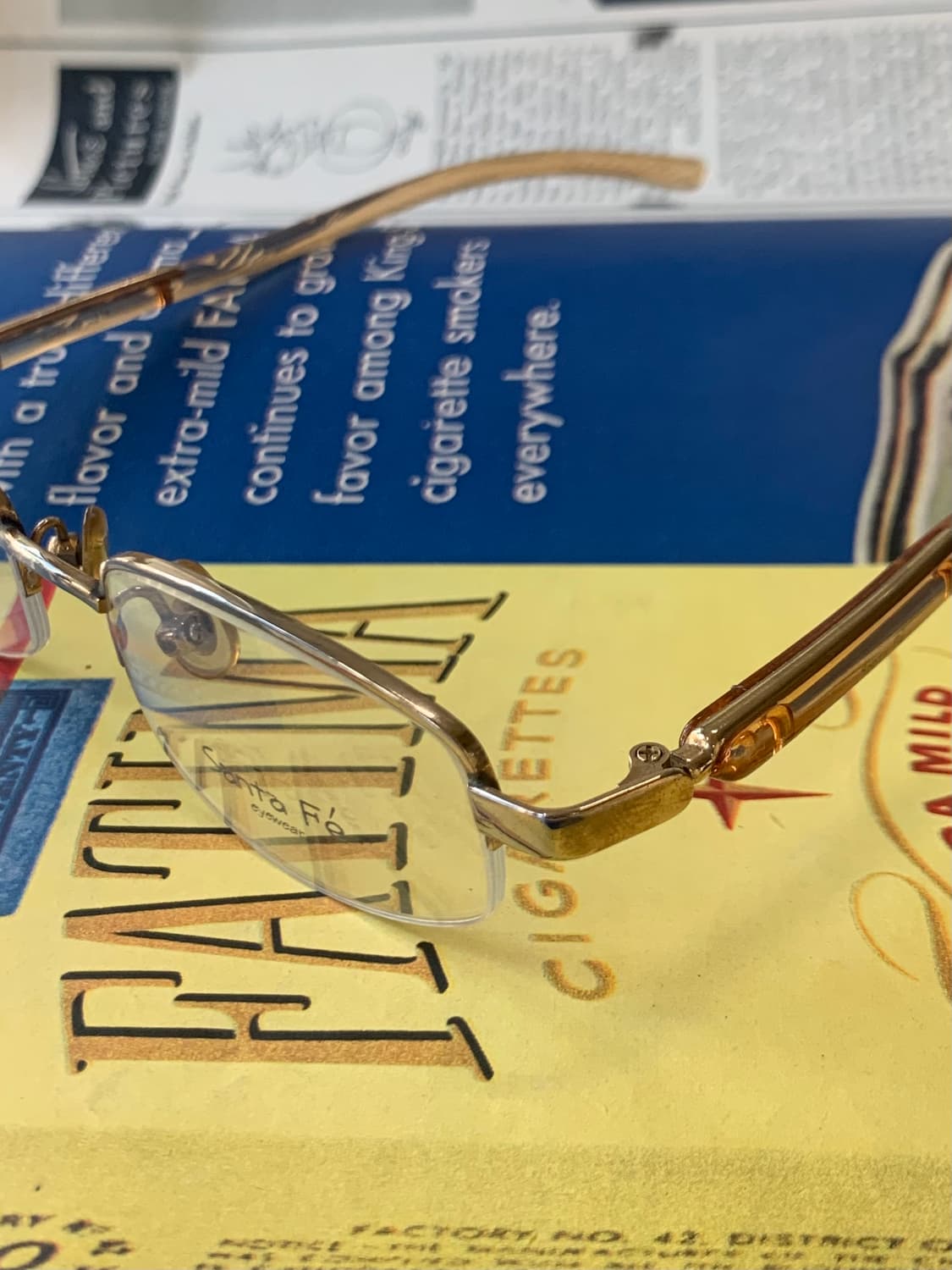 [픽키-601] 골드 메탈 하프림 안경 안경테 상품이미지4