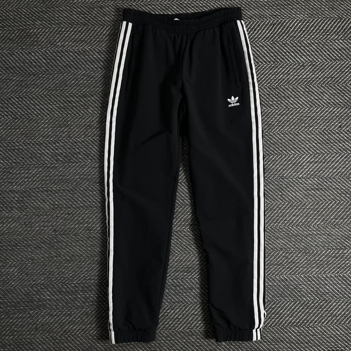 아디다스 신형 와이드핏 우븐 트랙팬츠o 3360 상품이미지1