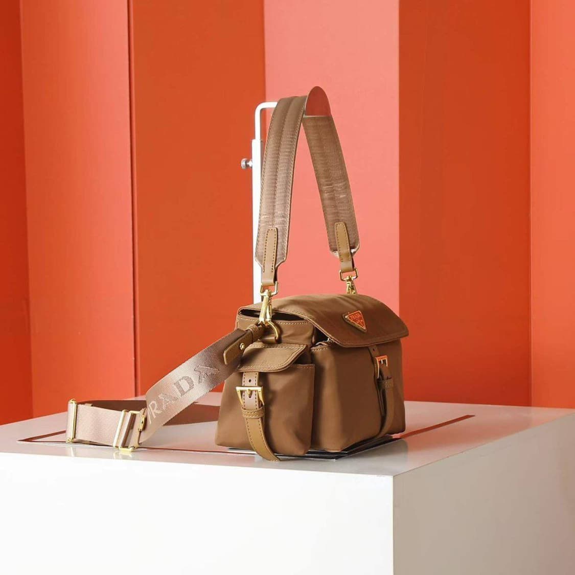 프라다 익스플로어(Prada Explore) 숄더백
 상품이미지5