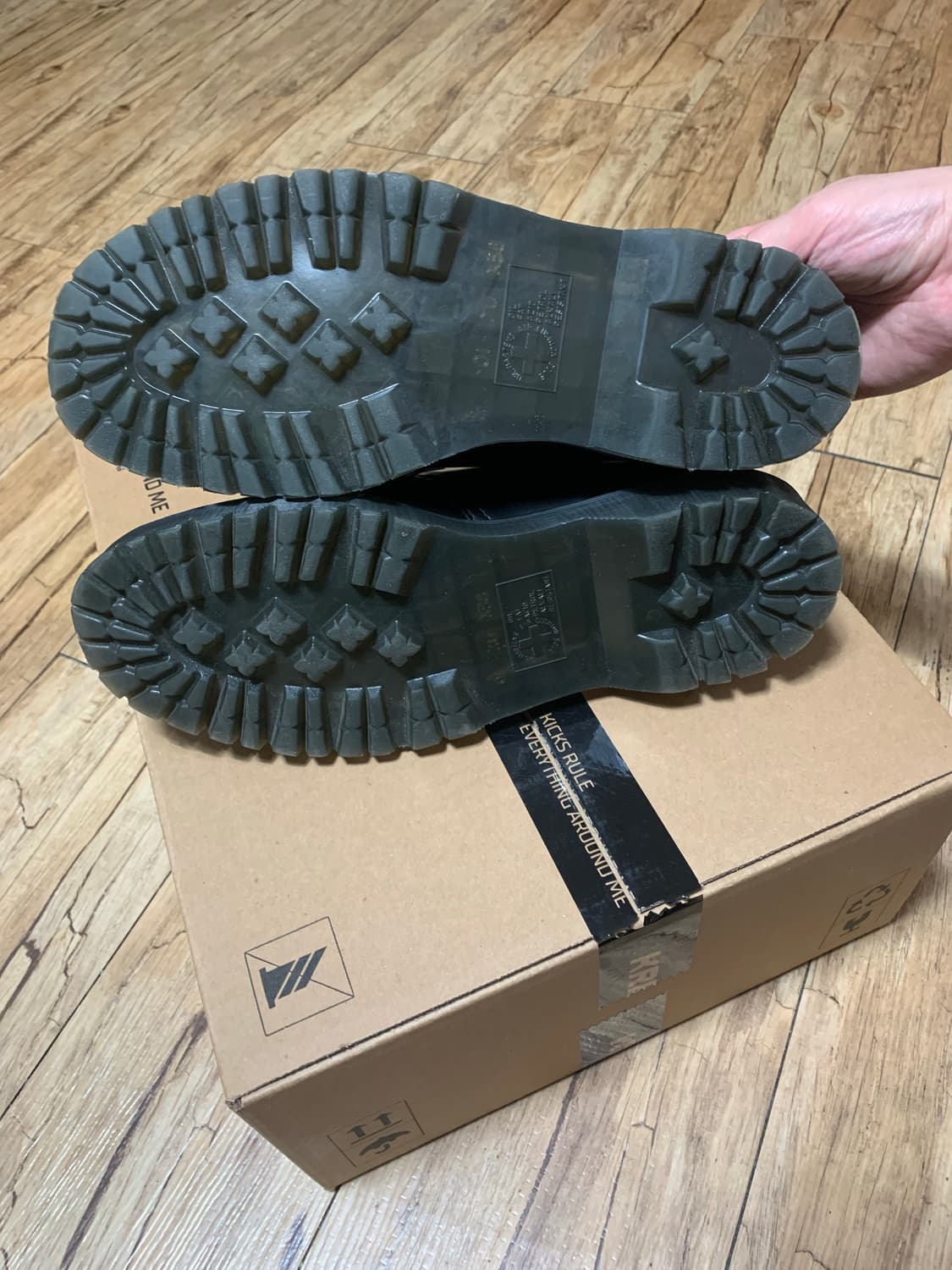 닥터마틴 1461 벡스 모노 스무스 25SS US11 300 상품이미지8