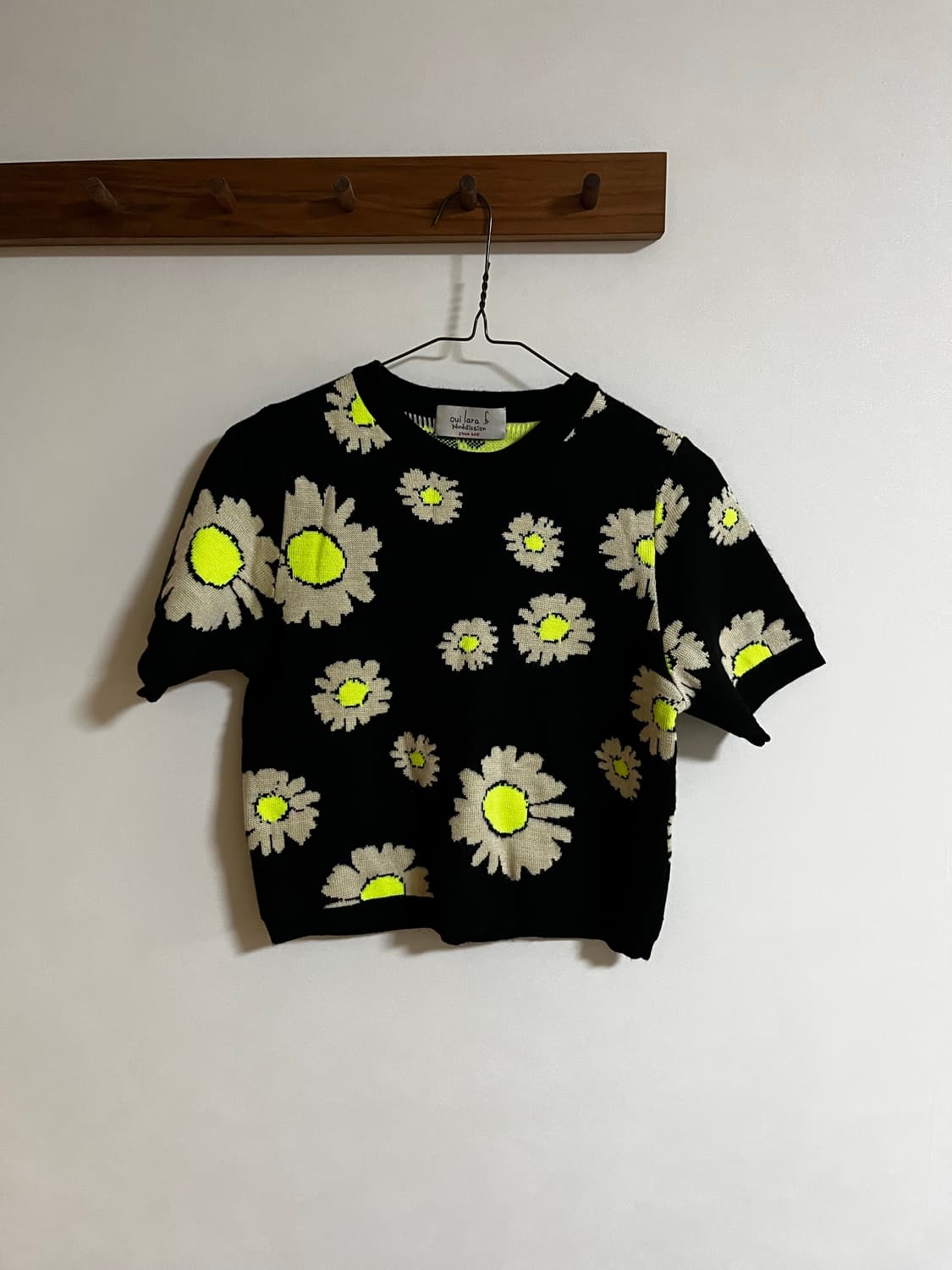 위라라 플라워 니트 상품이미지1