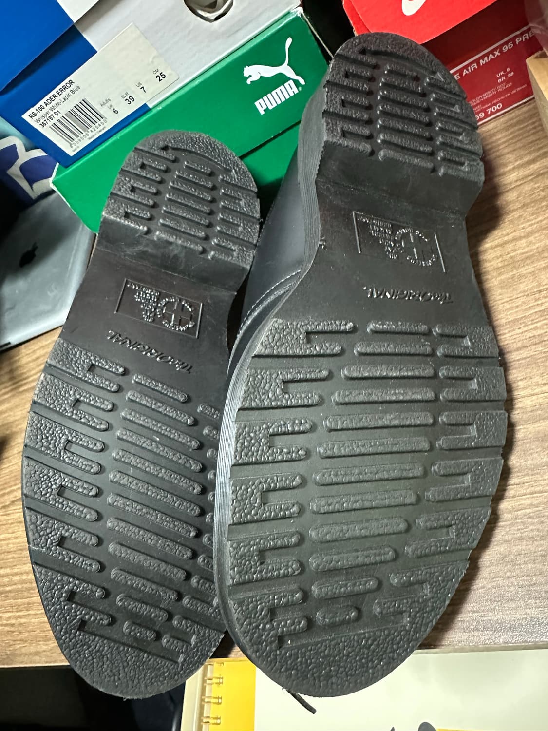 닥터마틴 1461 모노블랙(250) 판매합니다. 상품이미지3