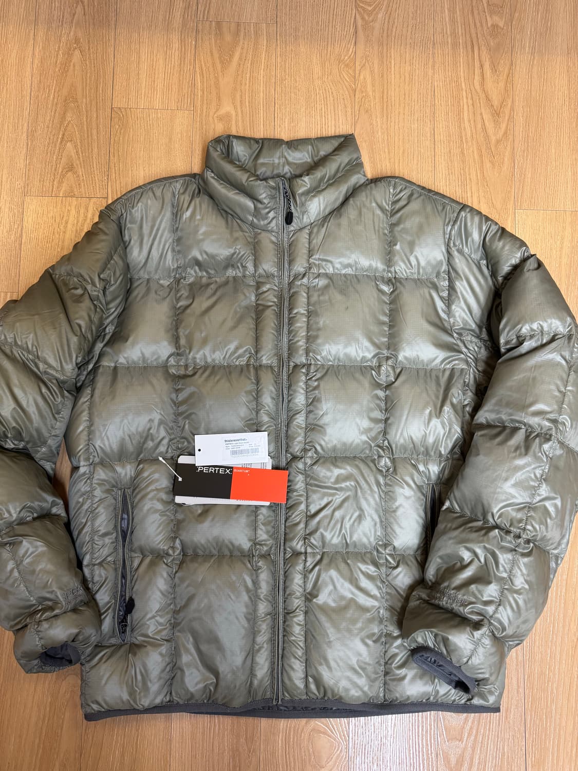 디스이즈네버댓 라이트다운 경량패딩 xl 세이지  상품이미지1