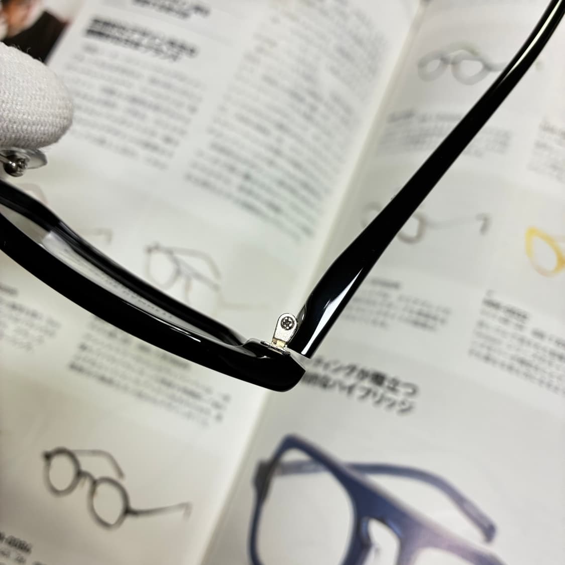 KATHARIN HAMNETT LONDON 캐서린 햄넷 런던 블랙 안경 상품이미지4