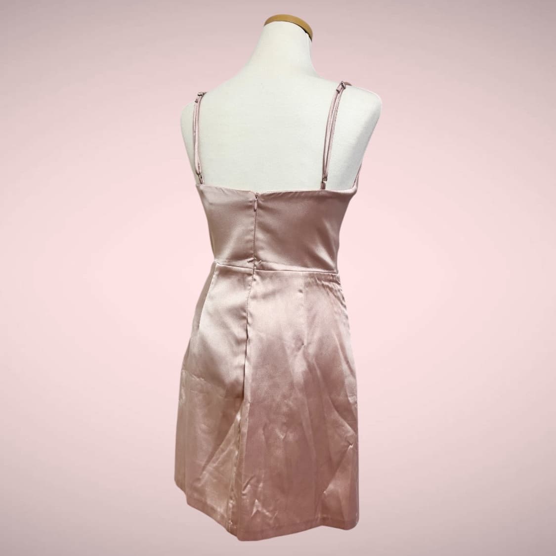 (착샷O) 자라 누드핑크 새틴 슬리브리스 미니 원피스 상품이미지5