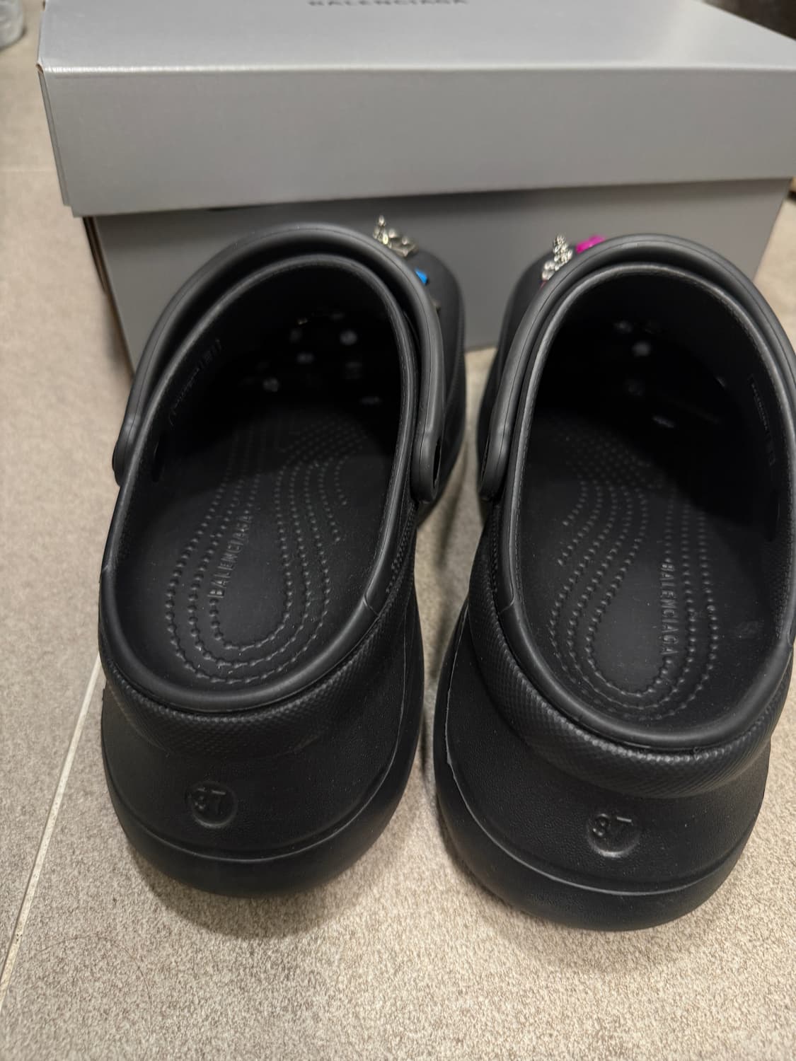 발렌시아가 크록스 지비츠 뮬 상품이미지3