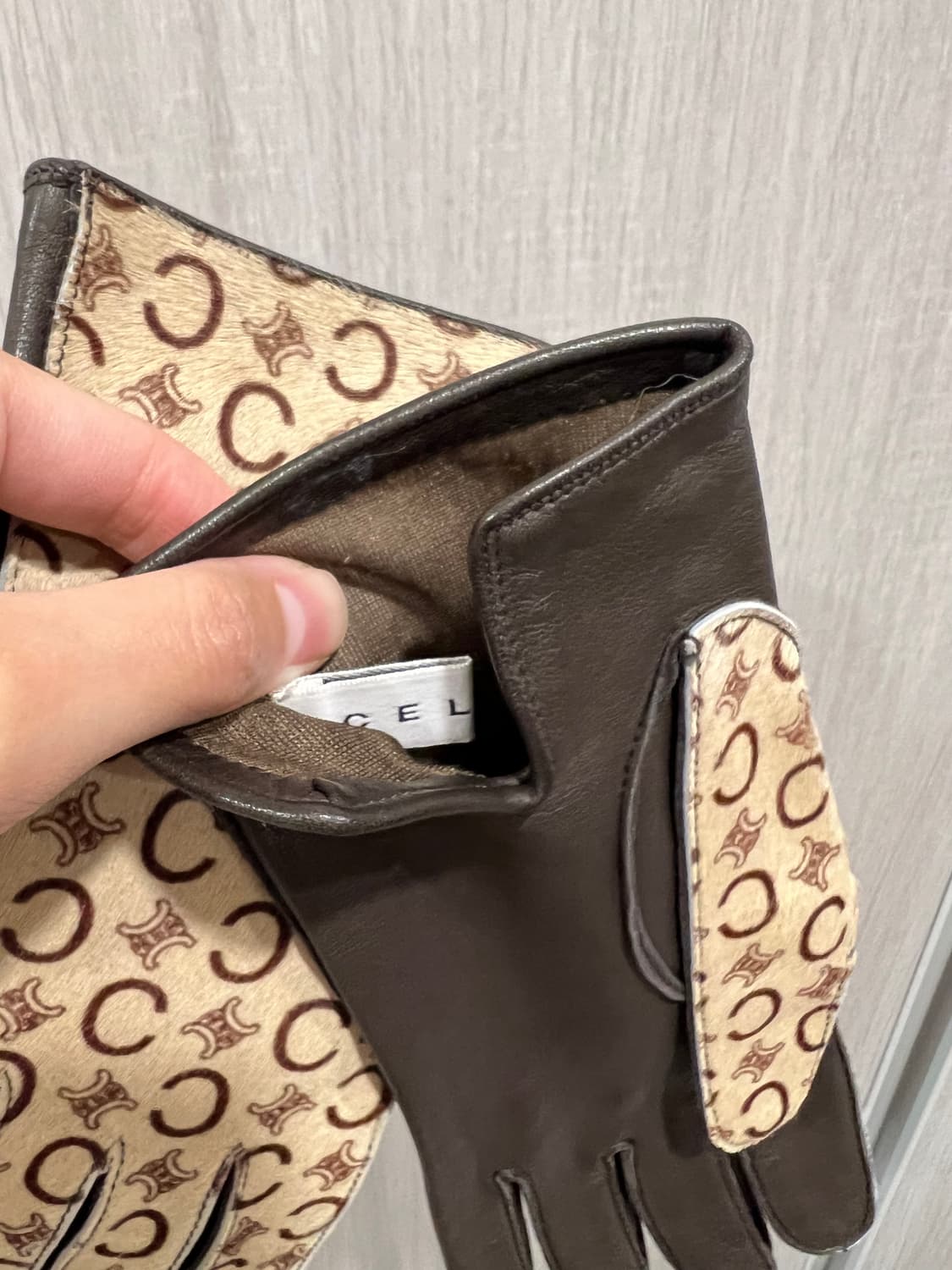 셀린느 송치 양가죽 장갑 상품이미지6