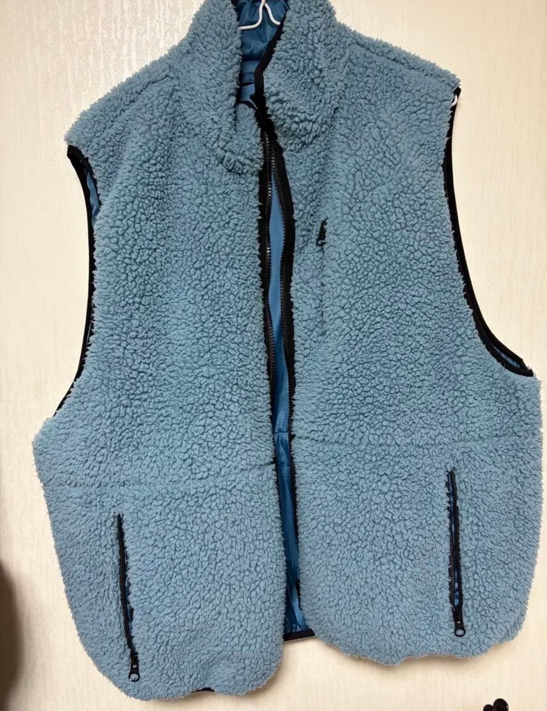 [4] 브라운야드 리버서블 셰르파베스트 스카이블루 상품이미지1