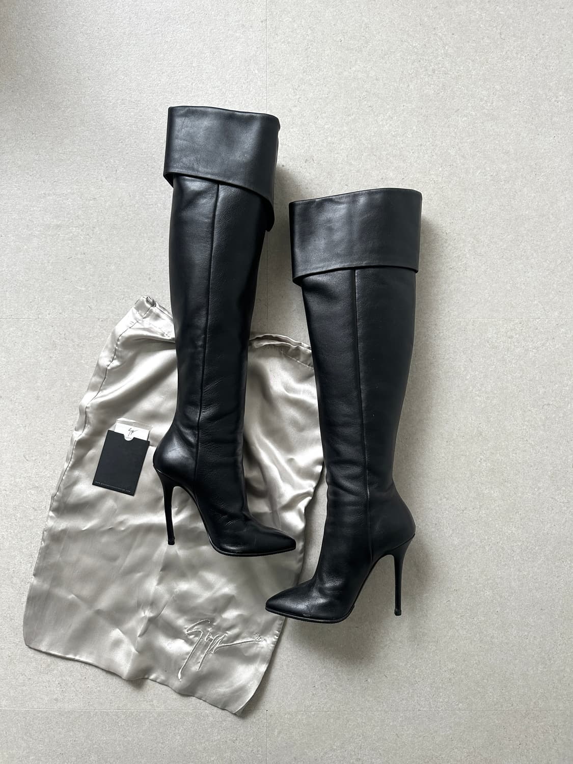 쥬세페자노티 키드스킨 레더 지퍼 니하이 부츠 상품이미지3