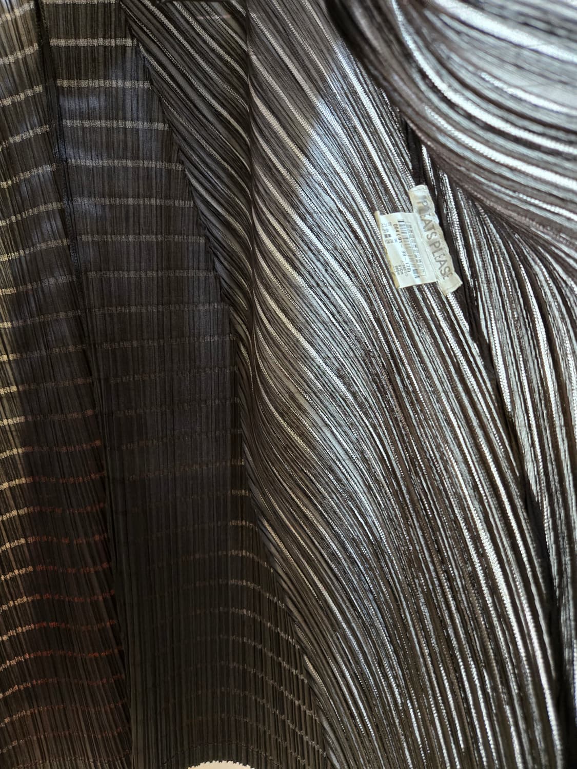 이세이미야케 플리츠플리츠 브라운 블라우스 상품이미지4