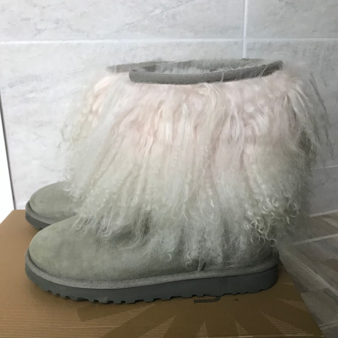 Ugg 몽골리안 퍼 부츠 그레이 230 상품이미지2