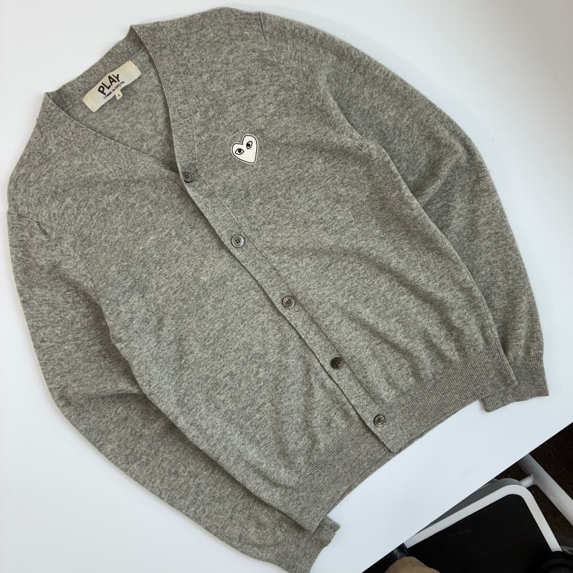 Comme des Garcons 꼼데가르송 그레이 화이트 와펜 가디건 상품이미지2