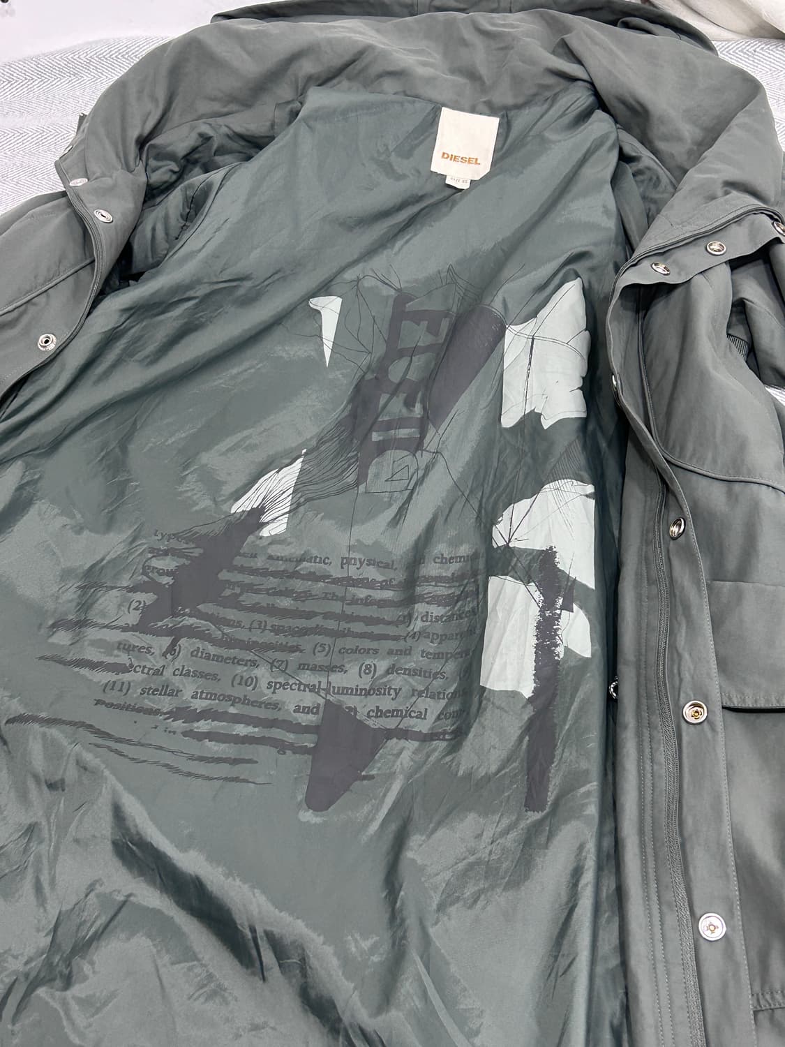 디젤 하이넥 나일론 후드 야상 코트 여성 XS 카키 상품이미지9