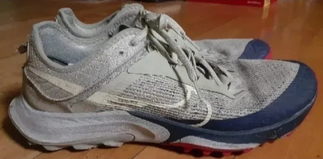 나이키 에어 줌 테라 카이거8 트레킹화  상품이미지1