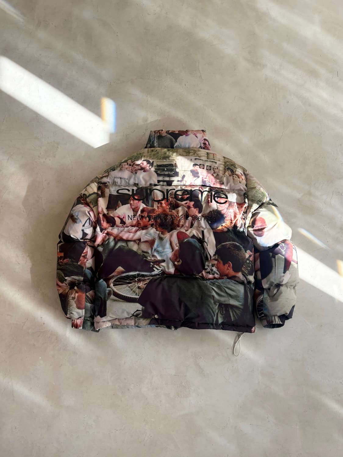 슈프림 패딩 상품이미지1