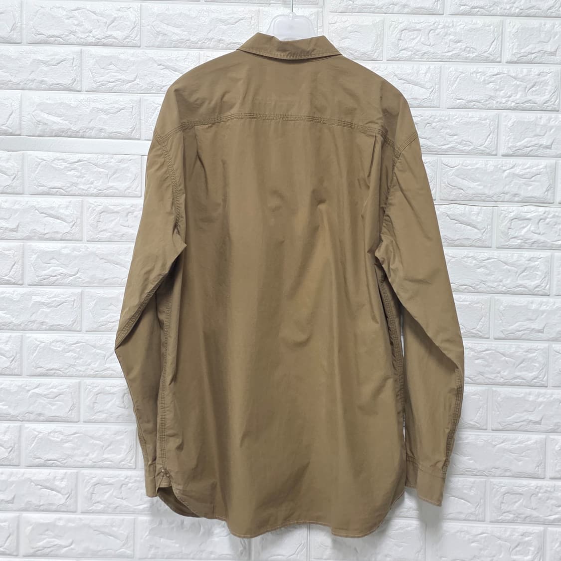 택포) JW 앤더슨 베이지 셔츠 L 상품이미지4