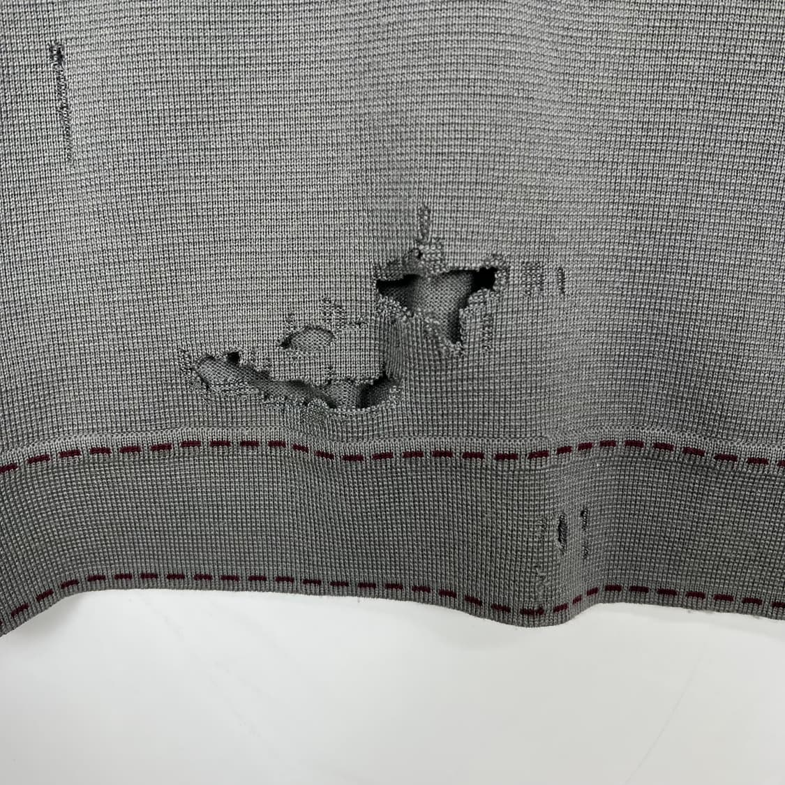 2000s DnG 돌체앤가바나 디스트레스드 카라 니트 상품이미지4