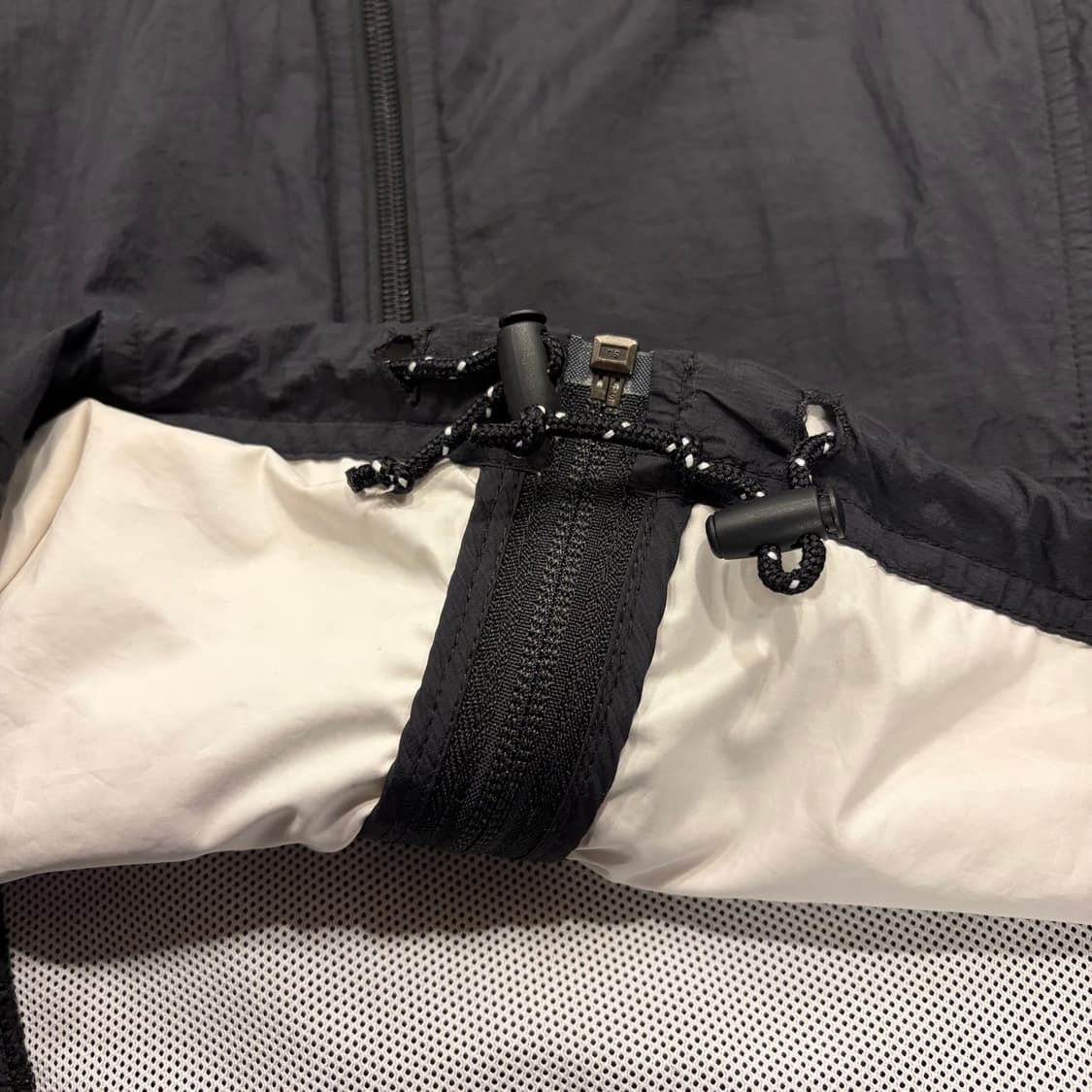 [L] 나이키 바람막이 블랙/화이트 자켓 B892 상품이미지6