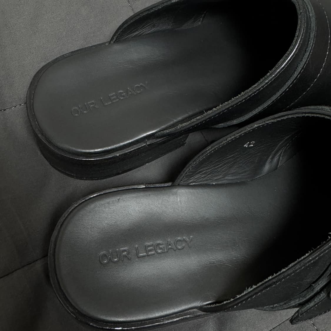 아워레가시 블랙 카미온 뮬 42 사이즈 상품이미지4