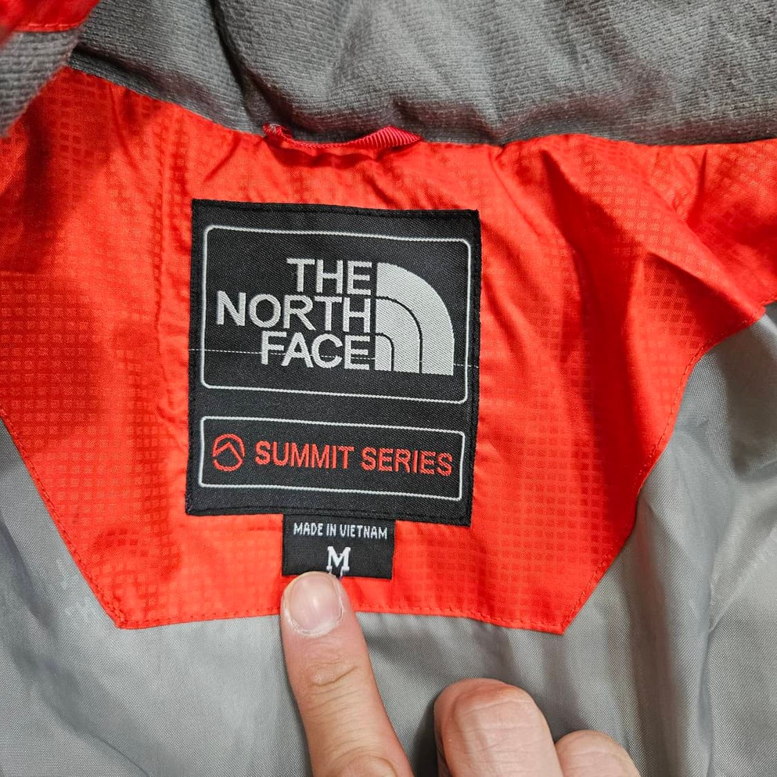 노스페이스 서밋시리즈 NO. 900 덕다운 패딩 상품이미지10