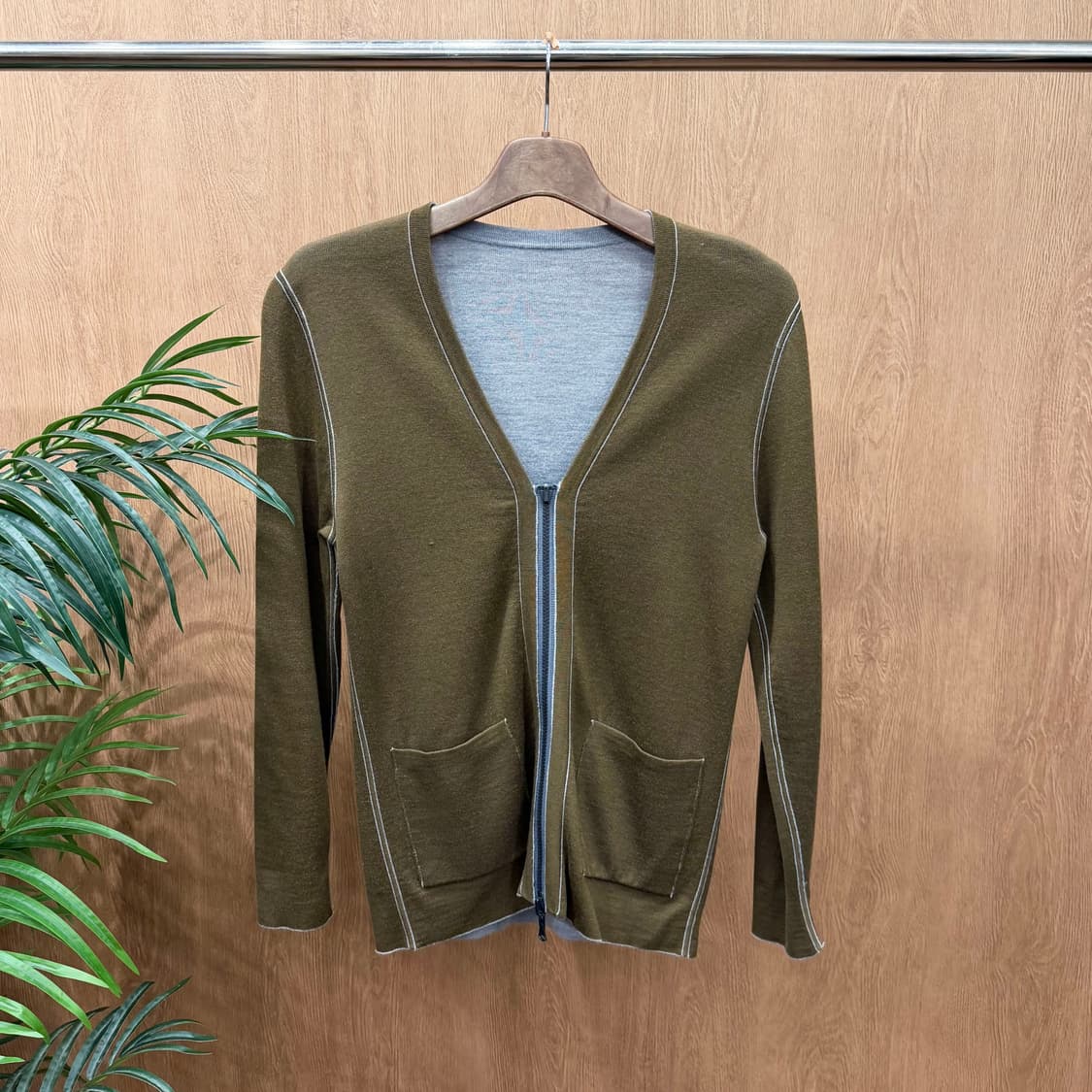 조셉 리버시블 니트 집업 가디건 배색 스티치 라인 디테일 카키 그레이 상품이미지1