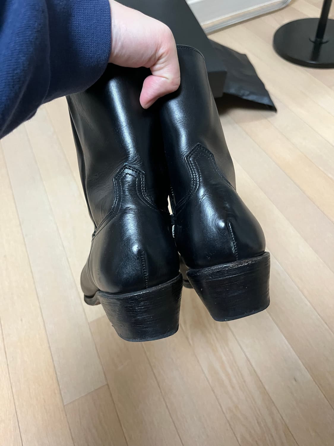 The letters 부츠 8사이즈 상품이미지1