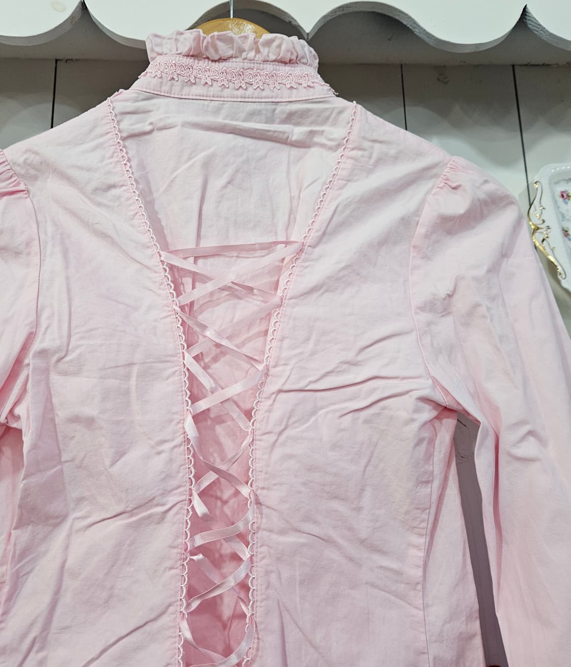 (BODYLINE) 딸기우유 프릴 레이스 블라우스 상품이미지6