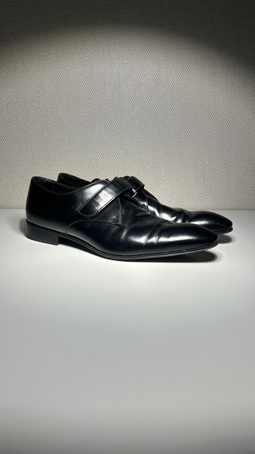 프라다 벨크로 로퍼 상품이미지1