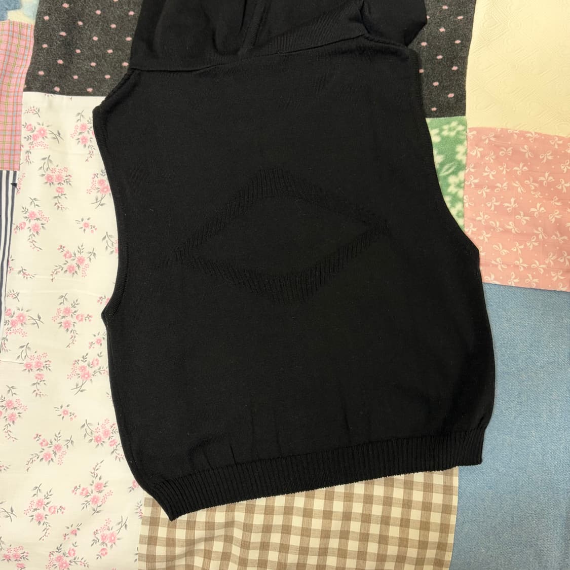 미스치프 롬버스 후드 니트 조끼 상품이미지4