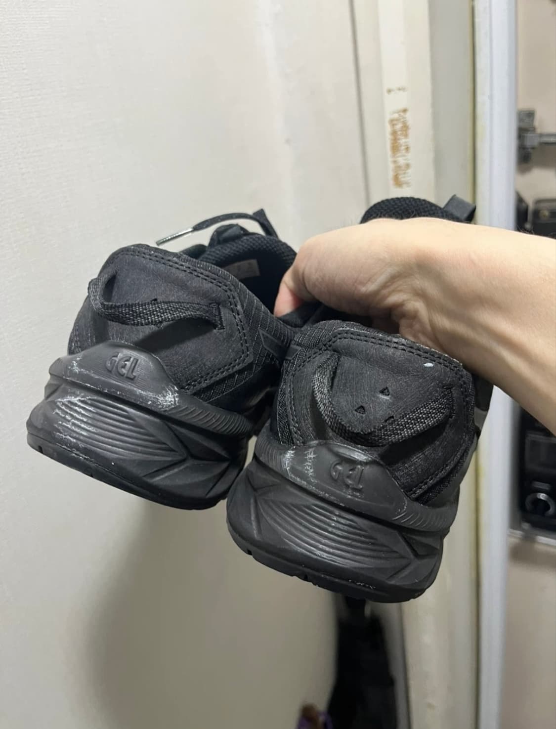 아식스 젤 벤쳐 10 블랙 280 상품이미지4