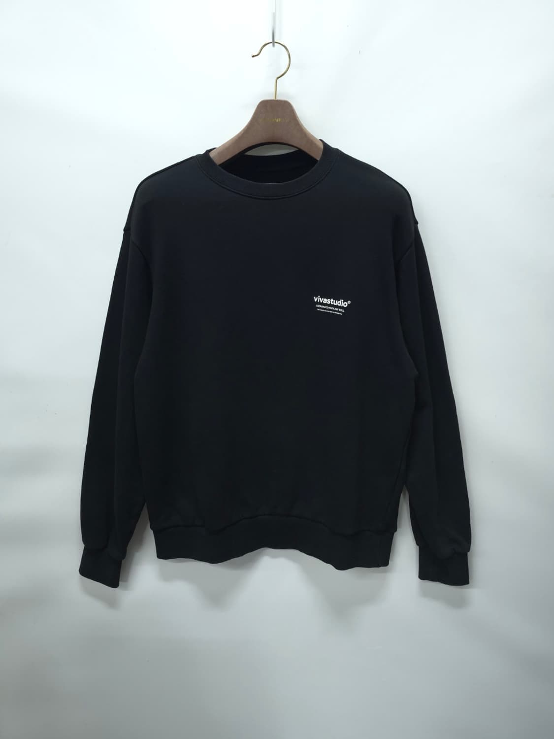 비바스튜디오 GPS로고 스웨트셔츠 (남성100~105) 상품이미지2