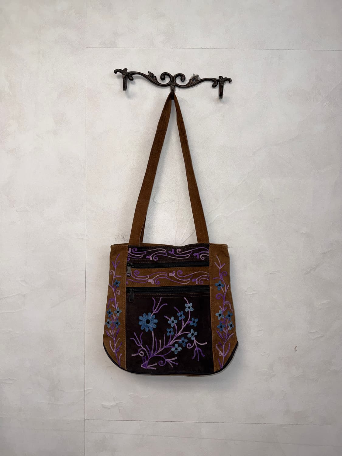 Brown oriental floral embroidered 숄더백 상품이미지3