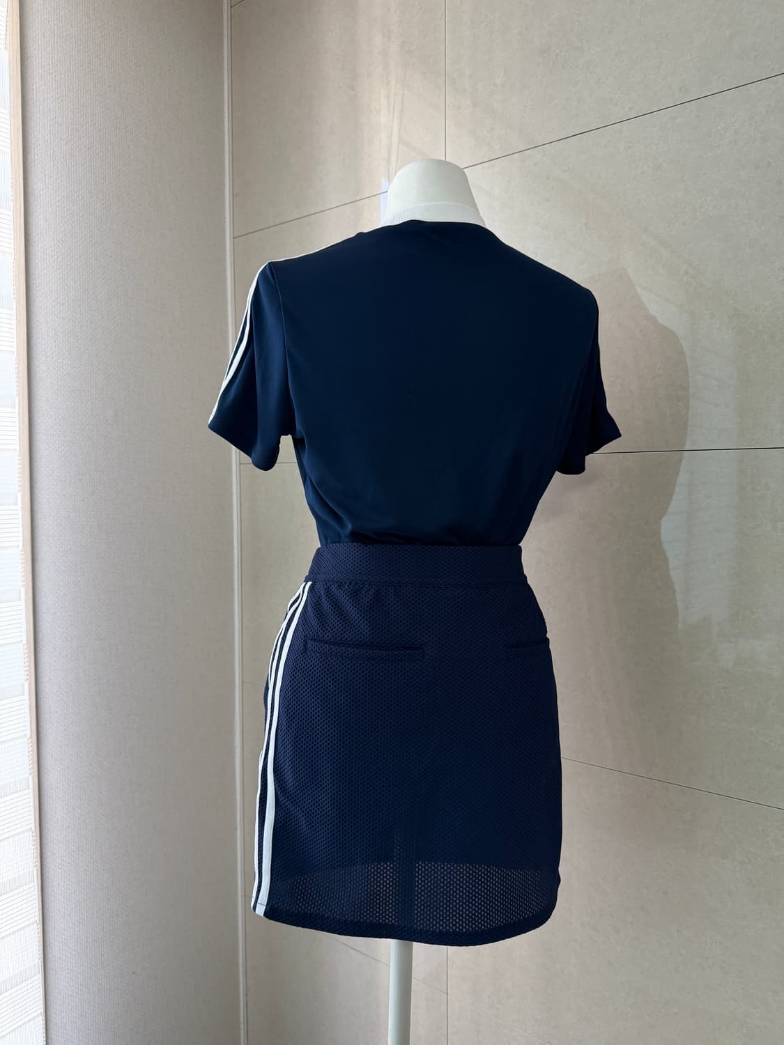 아디다스 골프 네이비 삼선 트레이닝 자켓 스커트 티셔츠 셋업 3피스 상품이미지7