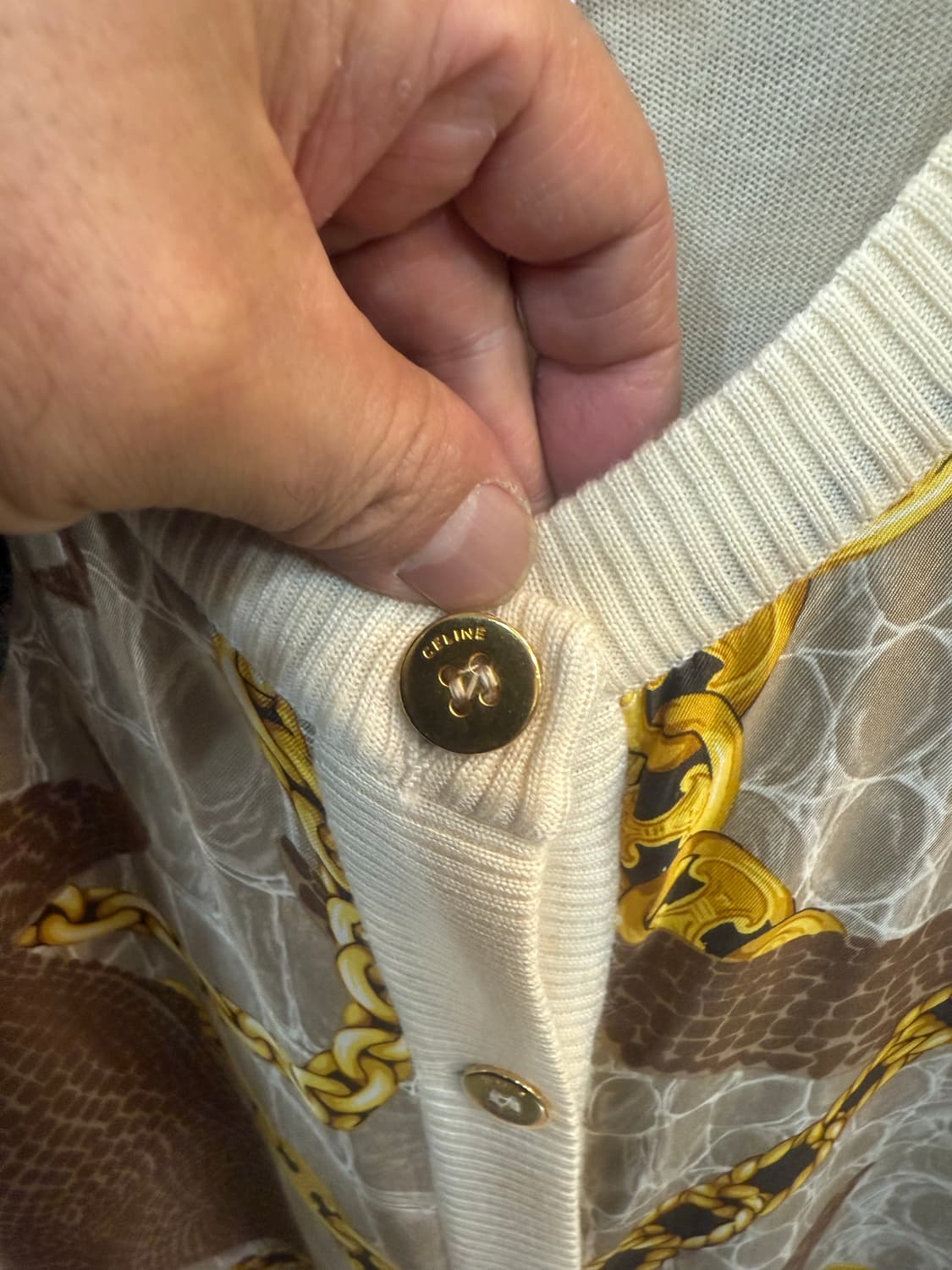 40/66 정품 셀린느 실크혼방 가디건 팝니다 상품이미지5