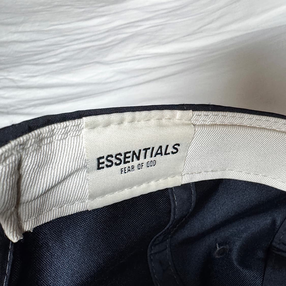 [OS] 에센셜 x 뉴에라 레트로 크라운 스트랩백 캡 - 네이비  상품이미지5