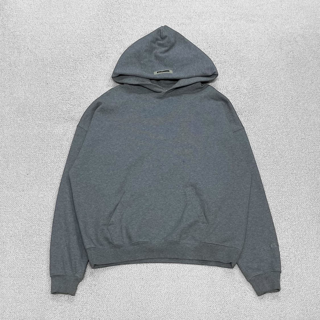 에센셜 피어오브갓 백 로고 리플렉티브 후드티 그레이 상품이미지2