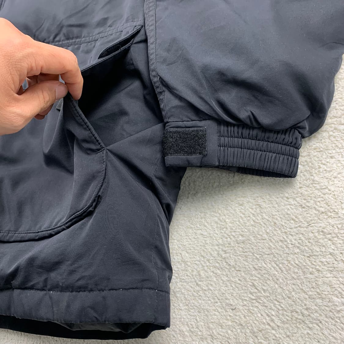 00s 나이키 스우시로고 덕다운 패딩 점퍼 블랙  상품이미지4