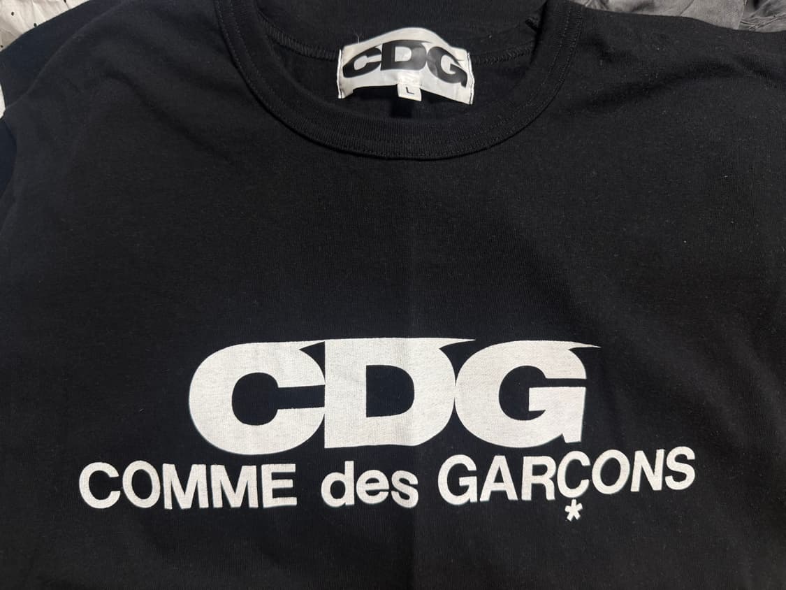 CDG 로고 티셔츠 블랙 (L) 상품이미지1