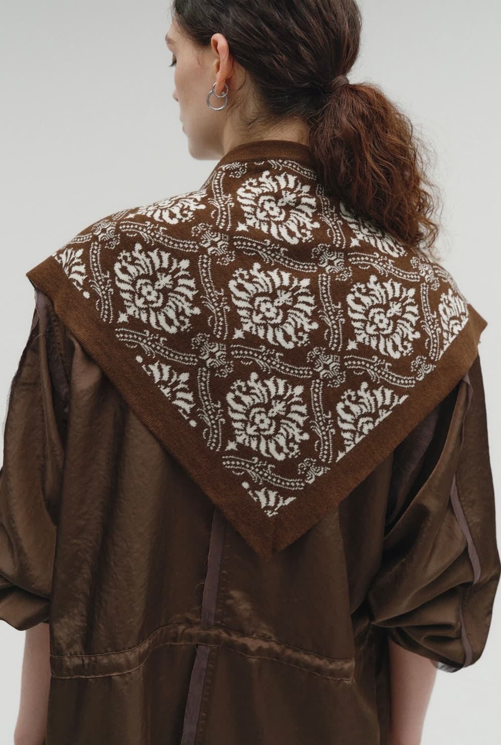 솔티페블 투웨이 케이프 스카프 상품이미지1