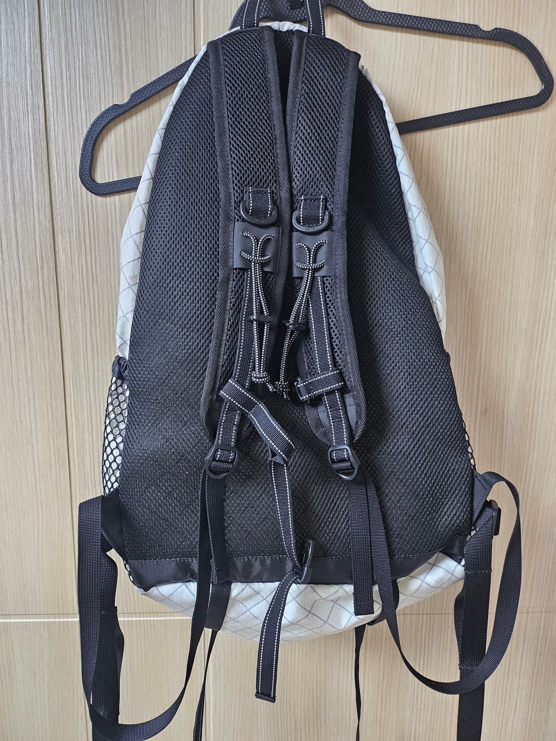 앤드원더 데이팩 20L 오프화이트 상품이미지3