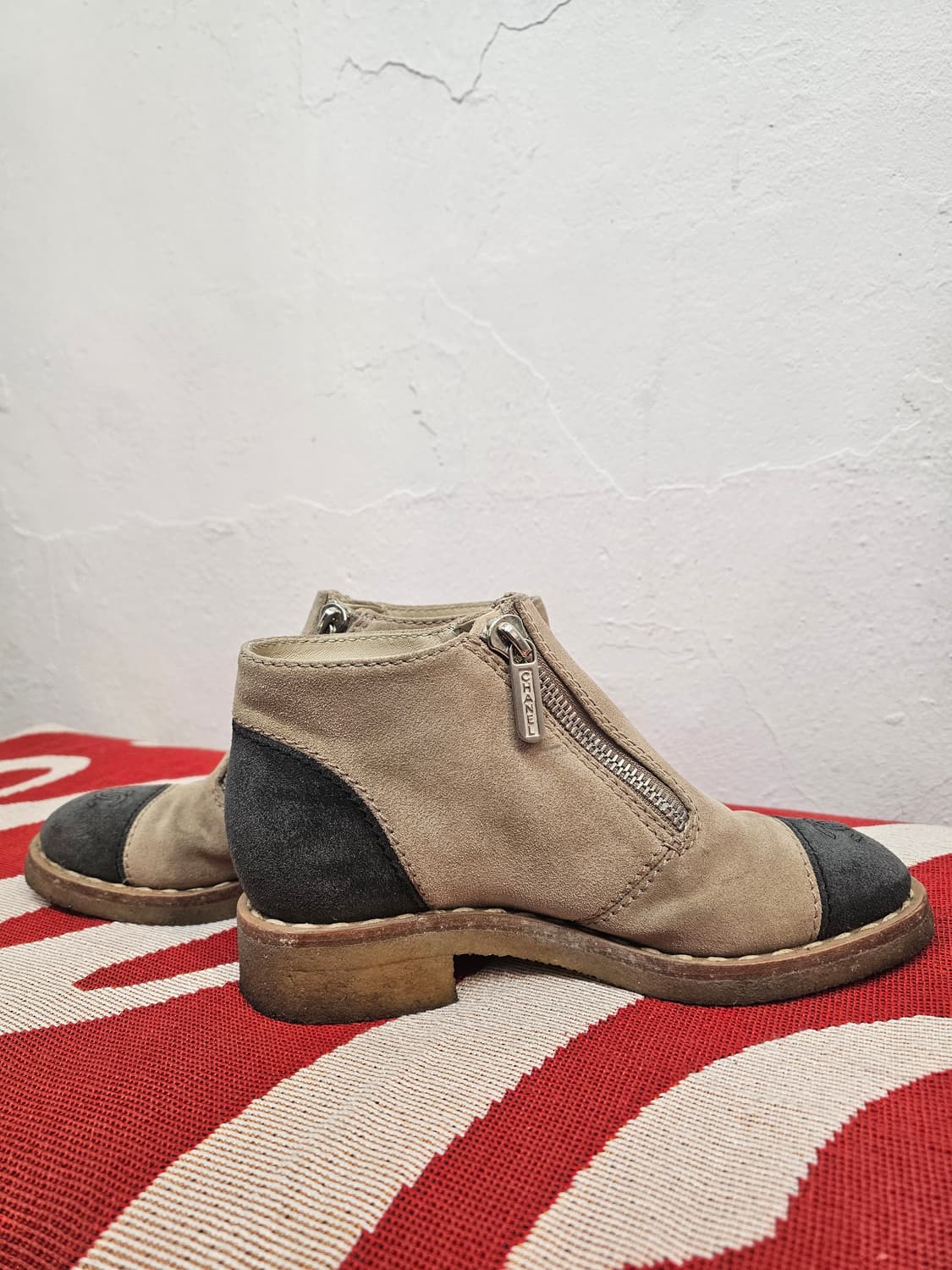 샤넬 스웨이드 앵클 부츠 상품이미지5