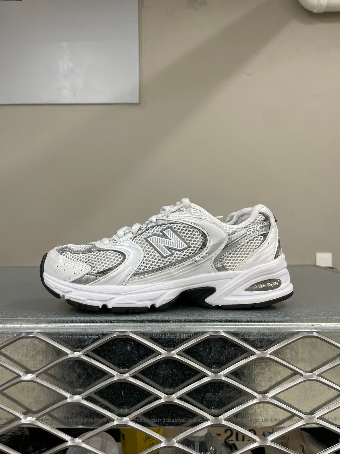 뉴발란스 530 화이트 실버 225 상품이미지1