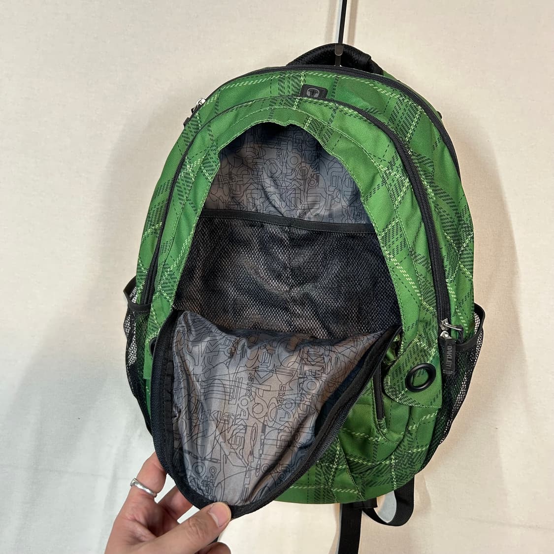 오클리 아이코닉 백팩 가방 상품이미지3