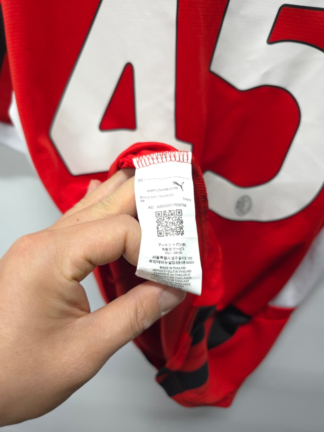 AC밀란 24-25 시즌 홈 유니폼 125주년 기념 저지 (45번 마킹) 상품이미지10